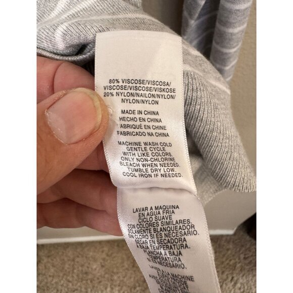 Jones New York Women's Gray Cardigan size Medium button up round neck viscose - Picture 5 of 7